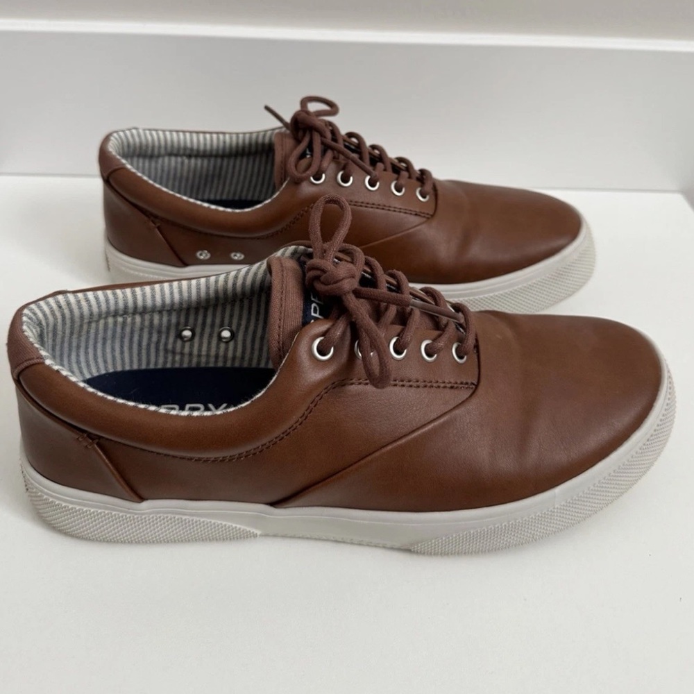 Sperry Men’s Halyard Plushwave CVO Brown Min Weight Deck Shoe 8.5W Wide, EUC